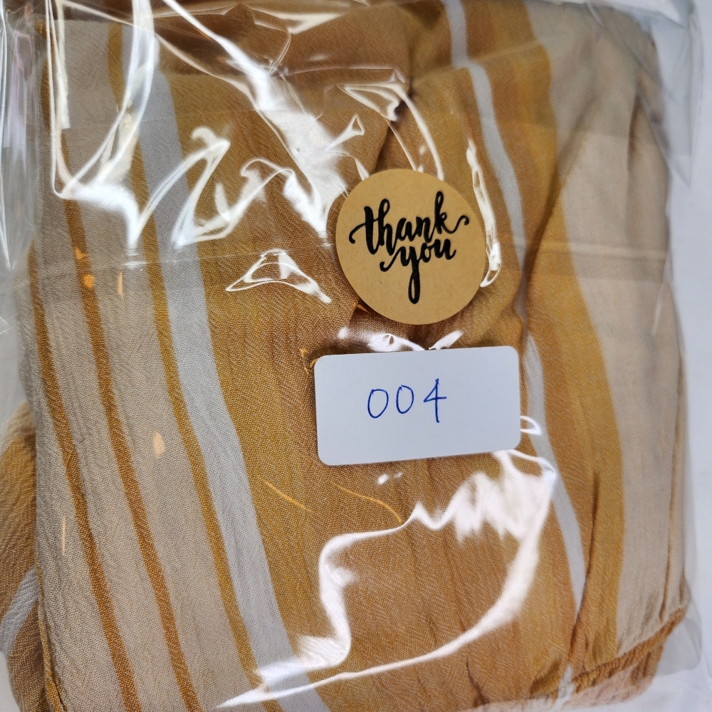 Torrid Yellow and Cream Sleeveless Button-Down Top - Picture 12 of 12